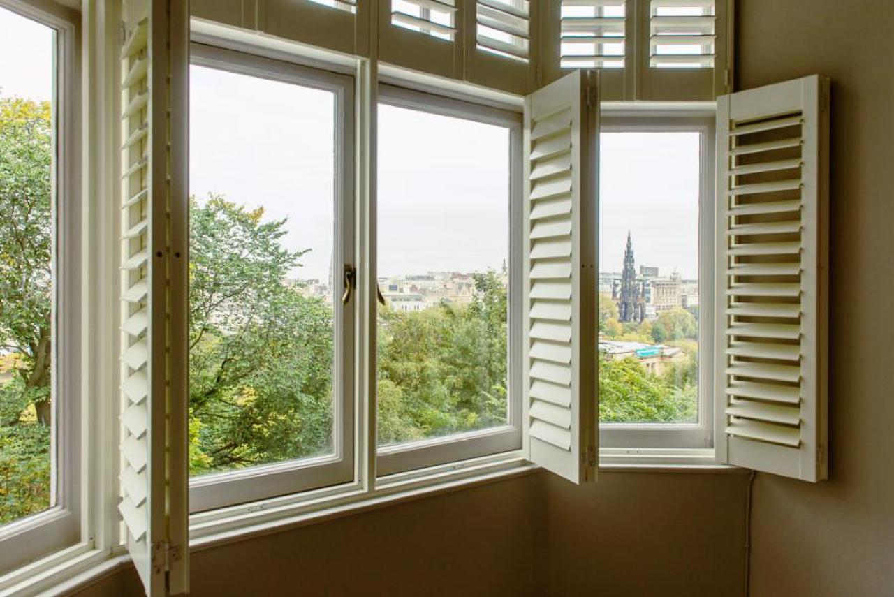 Ramsay Gardens - Grand 4-Bedroom Apartment Next To Castle Édimbourg Extérieur photo